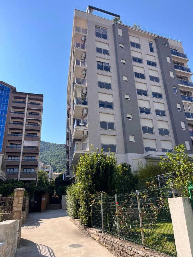 Atina Apartment, City Centre Budva ,Luxurious, Bright, Parking Exterior photo